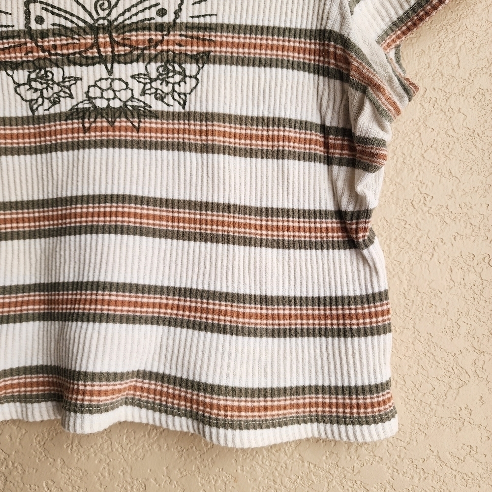 Tillys Fivestar General Co Butterfly Graphic Cream striped rib crop top Size M - Picture 6 of 13